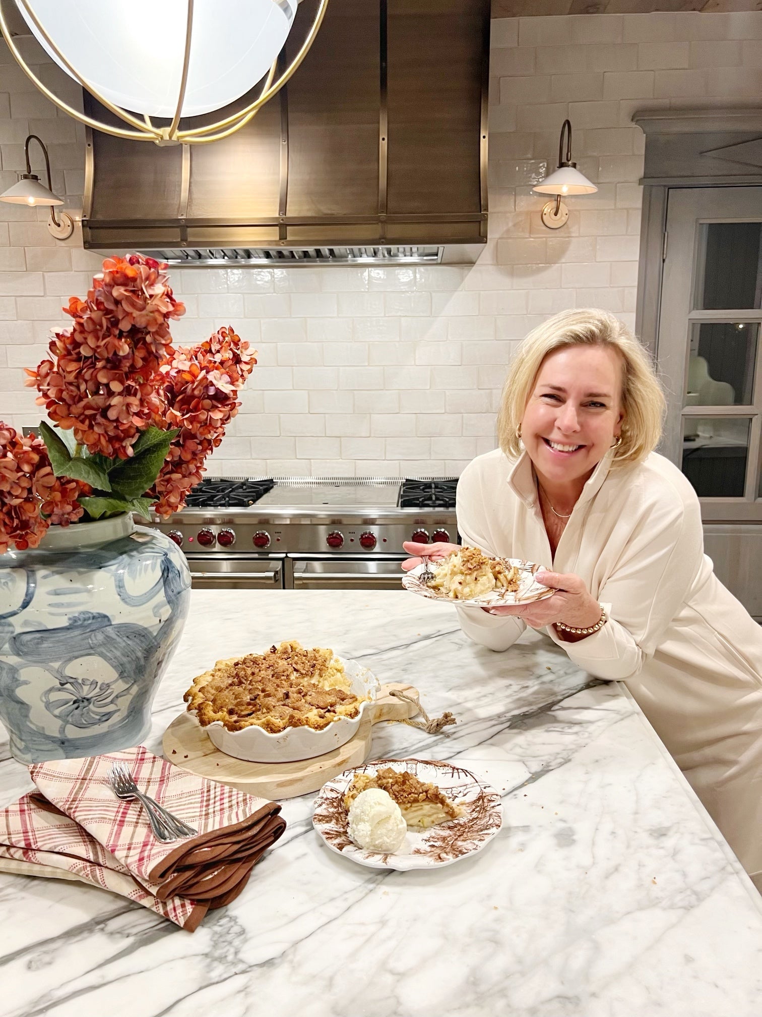 Sunday Dinner with Diane: French Sour Cream Apple Pie